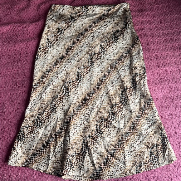 Animal print satin-ish midi skirt - Picture 1 of 4